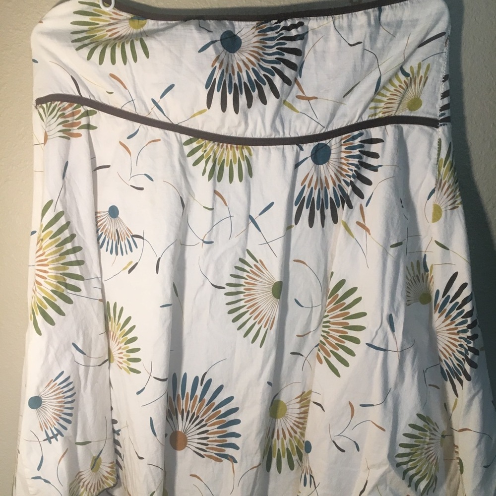 Mid-calf causal skirt size L